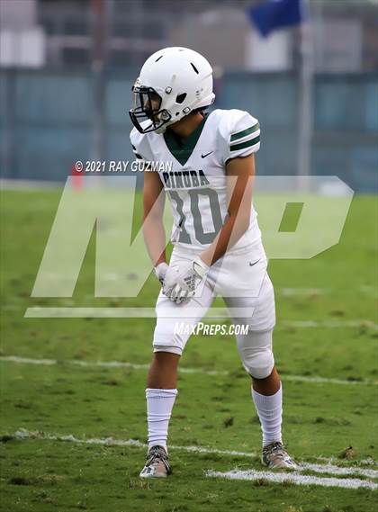 Thumbnail 3 in Clovis East vs. Dinuba photogallery.