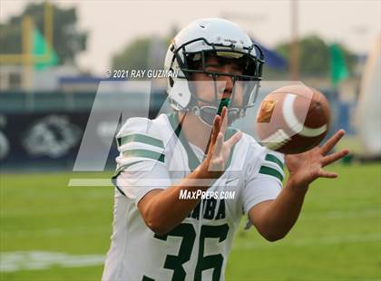 Thumbnail 3 in Clovis East vs. Dinuba photogallery.