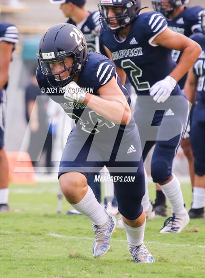 Thumbnail 1 in Clovis East vs. Dinuba photogallery.