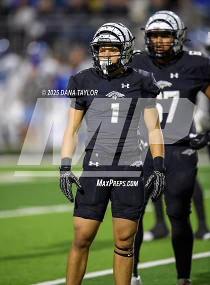 Thumbnail 2 in Peaster vs Grandview (Texas UIL 3A D1 Semifinal) photogallery.