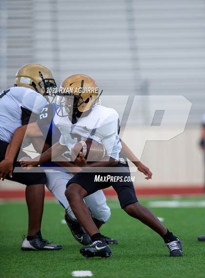 Thumbnail 2 in Abilene @ Frenship Gold photogallery.