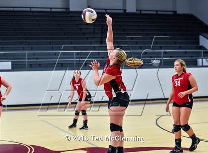 Thumbnail 3 in Harmony Grove @ Perryville photogallery.