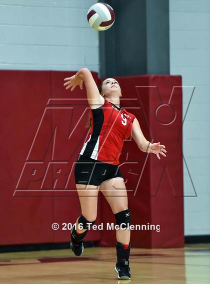 Thumbnail 1 in Harmony Grove @ Perryville photogallery.