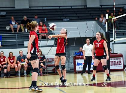 Thumbnail 1 in Harmony Grove @ Perryville photogallery.