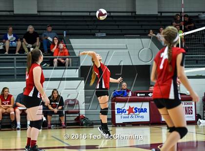 Thumbnail 2 in Harmony Grove @ Perryville photogallery.