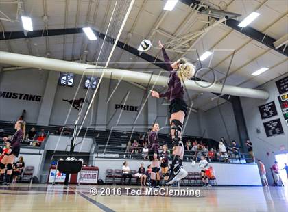 Thumbnail 3 in Harmony Grove @ Perryville photogallery.