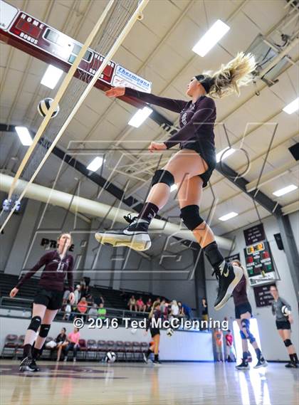 Thumbnail 2 in Harmony Grove @ Perryville photogallery.