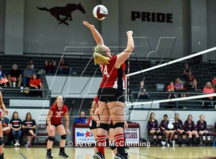 Thumbnail 2 in Harmony Grove @ Perryville photogallery.