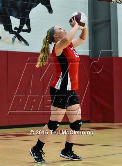 Thumbnail 2 in Harmony Grove @ Perryville photogallery.