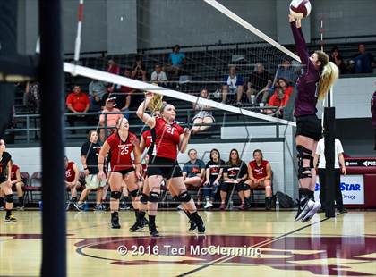 Thumbnail 3 in Harmony Grove @ Perryville photogallery.