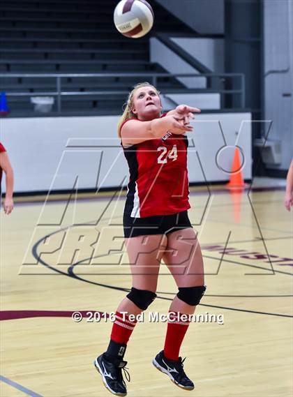 Thumbnail 2 in Harmony Grove @ Perryville photogallery.
