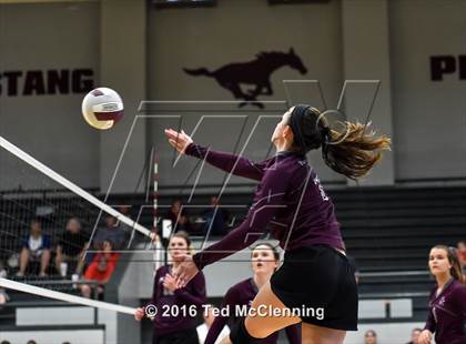 Thumbnail 2 in Harmony Grove @ Perryville photogallery.