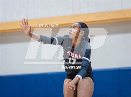 Thumbnail 1 in Etiwanda @ Chino Hills photogallery.