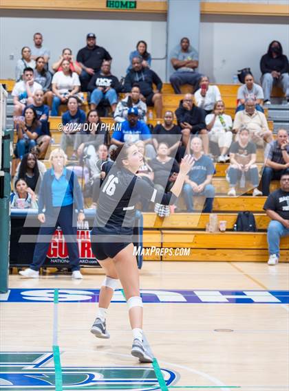 Thumbnail 1 in Etiwanda @ Chino Hills photogallery.
