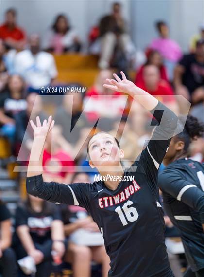 Thumbnail 2 in Etiwanda @ Chino Hills photogallery.