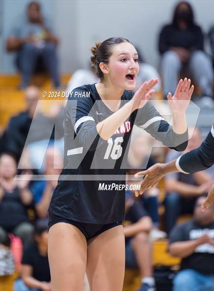 Thumbnail 2 in Etiwanda @ Chino Hills photogallery.