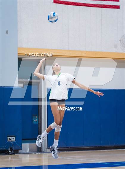Thumbnail 1 in Etiwanda @ Chino Hills photogallery.
