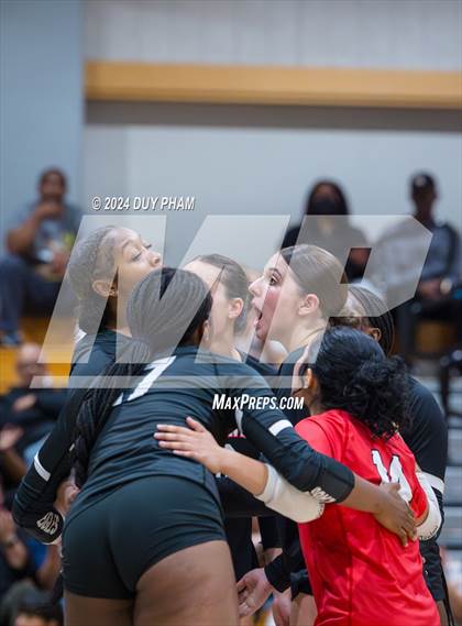 Thumbnail 3 in Etiwanda @ Chino Hills photogallery.