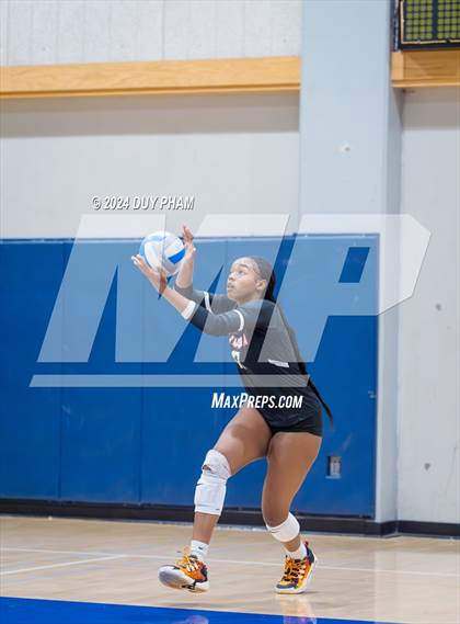 Thumbnail 1 in Etiwanda @ Chino Hills photogallery.