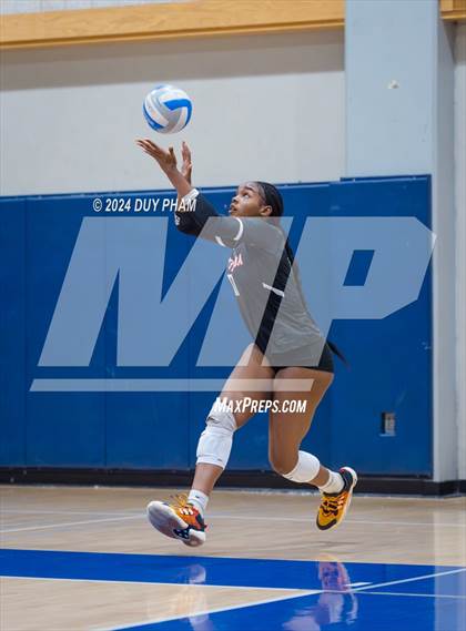 Thumbnail 2 in Etiwanda @ Chino Hills photogallery.