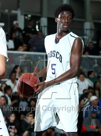Thumbnail 2 in Ocean View vs. St. John Bosco (CIF SS 3A  Semifinals) photogallery.
