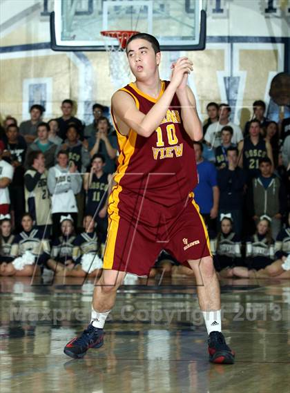 Thumbnail 3 in Ocean View vs. St. John Bosco (CIF SS 3A  Semifinals) photogallery.
