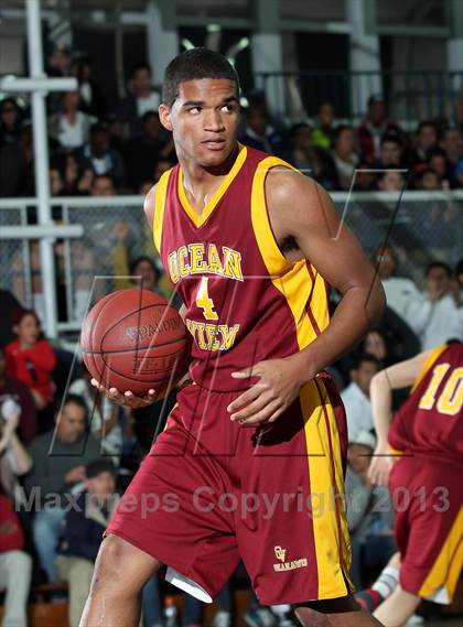 Thumbnail 2 in Ocean View vs. St. John Bosco (CIF SS 3A  Semifinals) photogallery.