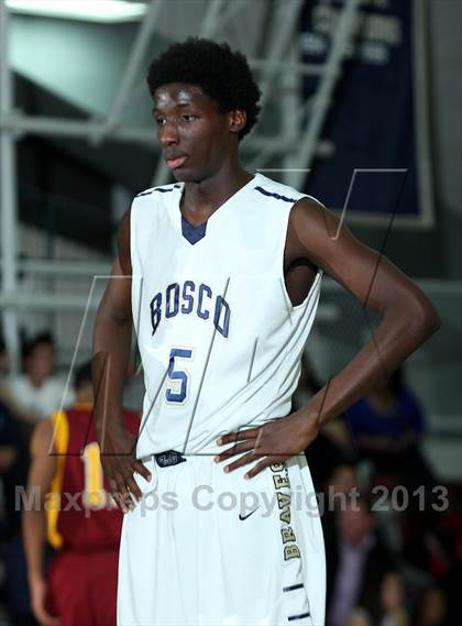 Thumbnail 3 in Ocean View vs. St. John Bosco (CIF SS 3A  Semifinals) photogallery.
