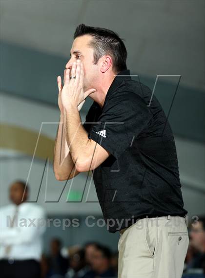 Thumbnail 3 in Ocean View vs. St. John Bosco (CIF SS 3A  Semifinals) photogallery.