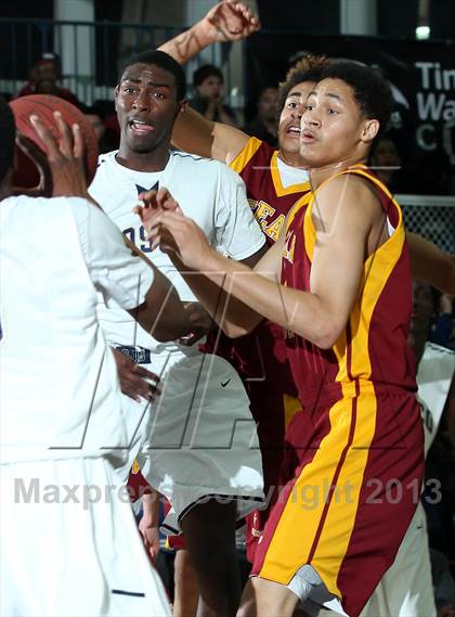Thumbnail 2 in Ocean View vs. St. John Bosco (CIF SS 3A  Semifinals) photogallery.