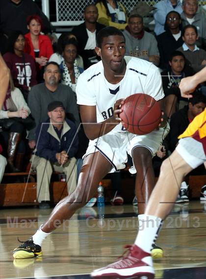Thumbnail 2 in Ocean View vs. St. John Bosco (CIF SS 3A  Semifinals) photogallery.