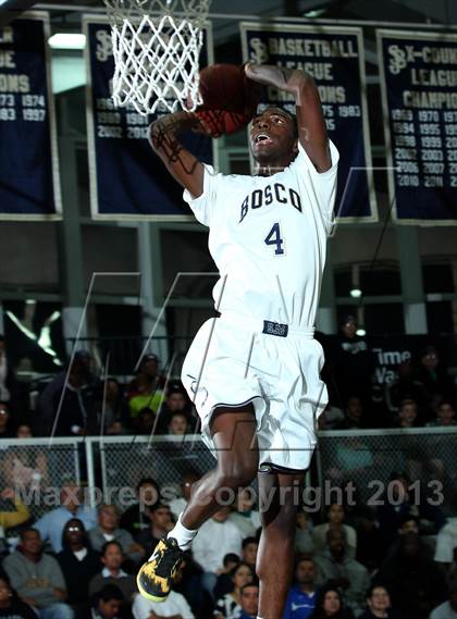 Thumbnail 1 in Ocean View vs. St. John Bosco (CIF SS 3A  Semifinals) photogallery.
