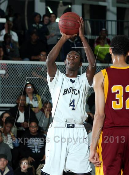 Thumbnail 3 in Ocean View vs. St. John Bosco (CIF SS 3A  Semifinals) photogallery.