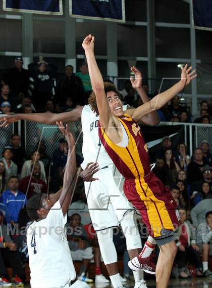 Thumbnail 3 in Ocean View vs. St. John Bosco (CIF SS 3A  Semifinals) photogallery.