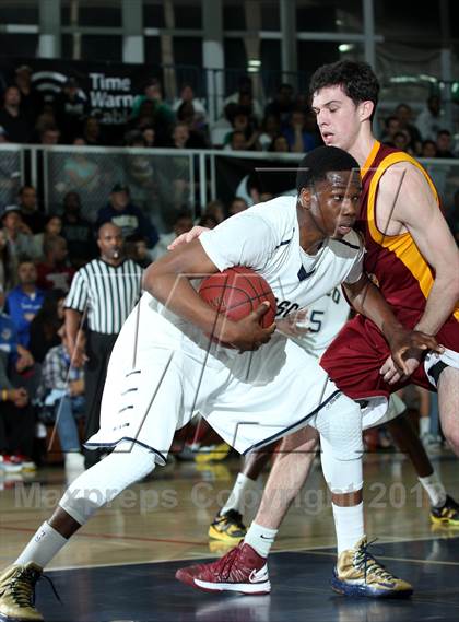 Thumbnail 3 in Ocean View vs. St. John Bosco (CIF SS 3A  Semifinals) photogallery.