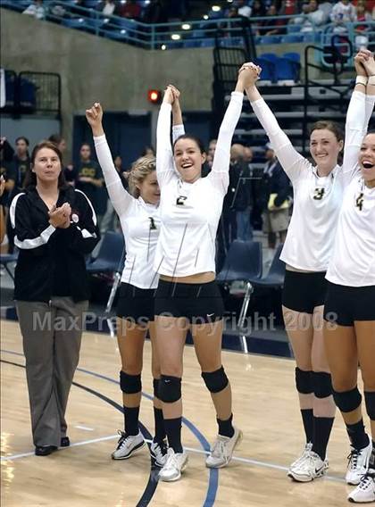 Thumbnail 3 in Archbishop Mitty vs. Redlands East Valley (CIF State D2 Final) photogallery.