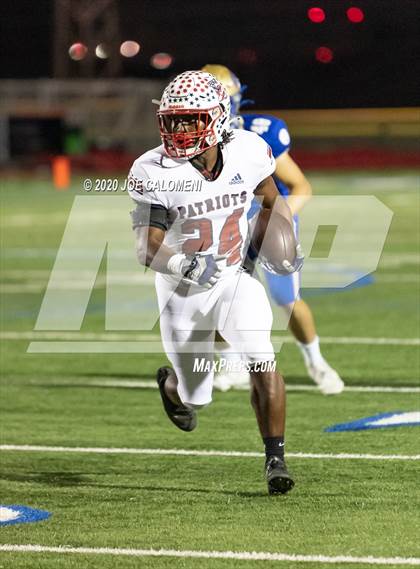 Thumbnail 2 in East View vs Alamo Heights (UIL 5A D2 Region 4 Area) photogallery.