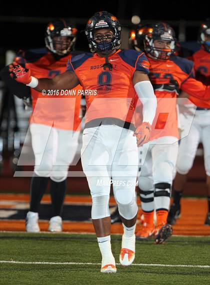 Thumbnail 2 in Calabasas vs. Roosevelt (CIF SS Division 5 Semifinal Playoff) photogallery.