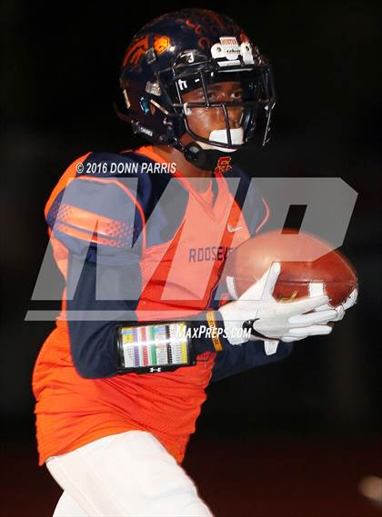 Thumbnail 1 in Calabasas vs. Roosevelt (CIF SS Division 5 Semifinal Playoff) photogallery.