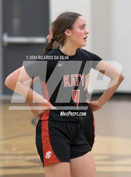 Thumbnail 1 in Katy @ Jordan photogallery.