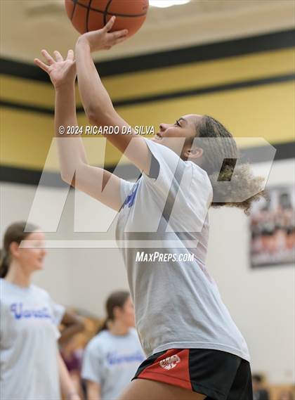 Thumbnail 1 in Katy @ Jordan photogallery.