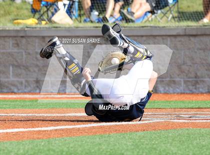 Thumbnail 2 in St. John's Prep @ Xaverian Brothers (MIAA Division 1 Semifinal) photogallery.
