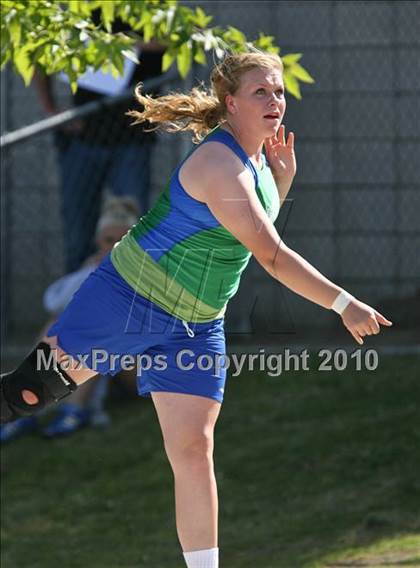 Thumbnail 1 in SWYL & SEYL Area Track Meet - Shot Put photogallery.