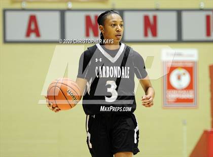 Thumbnail 2 in Marion vs. Carbondale (IHSA 3A Regional Quarterfinal) photogallery.