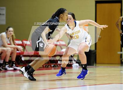 Thumbnail 1 in Marion vs. Carbondale (IHSA 3A Regional Quarterfinal) photogallery.