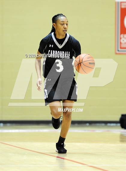 Thumbnail 3 in Marion vs. Carbondale (IHSA 3A Regional Quarterfinal) photogallery.