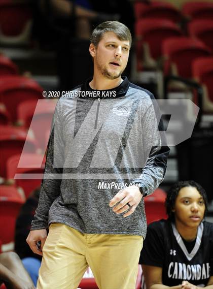 Thumbnail 2 in Marion vs. Carbondale (IHSA 3A Regional Quarterfinal) photogallery.