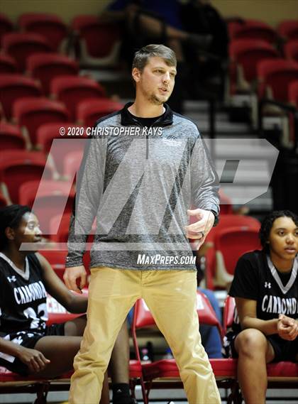 Thumbnail 3 in Marion vs. Carbondale (IHSA 3A Regional Quarterfinal) photogallery.