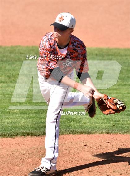 Thumbnail 3 in Aztec vs Montezuma-Cortez  photogallery.