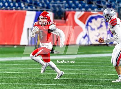 Thumbnail 3 in Wakefield Memorial vs Milton (MIAA Division 3 State Final) photogallery.